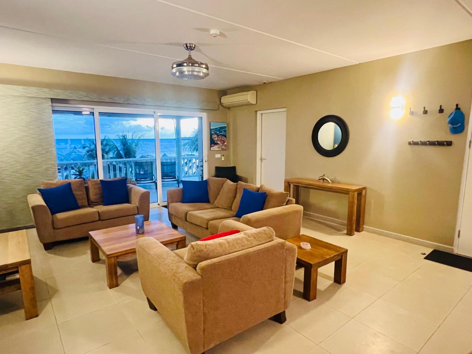 Blue Emerald Beachfront Blessing Willemstad Esterno foto